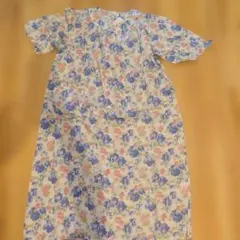 新品未使用　GLOILA 花柄パジャマ M〜L