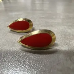 赤と金のティアドロップイヤリングレトロ