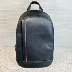 美品 トミーフィルフィガー　TOMMY HILFIGERセントラルバックパックのサムネイル