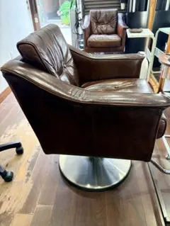 4脚 美容室用 スタイリングチェア ビューティーガレージ ALBERO - メルカリ