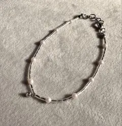 パールとシルバーのエレガントブレスレット