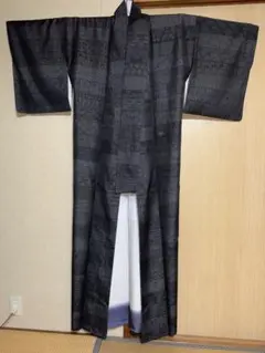 黒地 幾何学模様 着物 羽織❣️のサムネイル