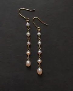 淡水パール/マルチカラーのロングピアス/樹脂フック/サージカルステンレス