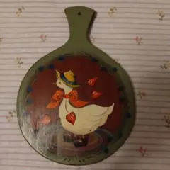 오리 그림이 그려진 나무 접시