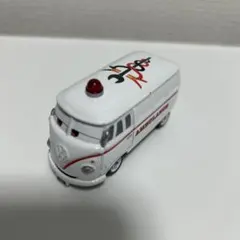 トミカ カーズ フィルモア 救急車タイプのサムネイル