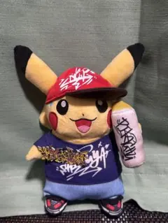 ストリートファッション　ポケモンセンター渋谷限定 ピカチュウ ぬいぐるみ