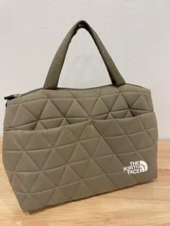 ザ・ノース・フェイス　ジオフェイスボックストート クラシックカーキ