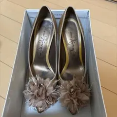 銀座かねまつ　ゴールド フラワー装飾 ハイヒール