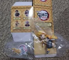 劇場版 鬼滅の刃 無限城編 チャーム付きフィギュア 我妻善逸