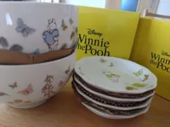 【新品・未使用】くまのプーさんマルチ ボウル2個と小皿4枚セット