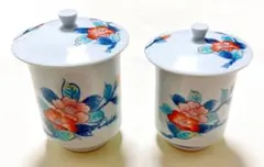 未使用　色鍋島焼　鍋島青山　色絵椿花柄　蓋付き夫婦湯呑　組湯飲