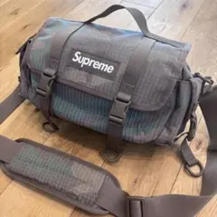 【希少】Supreme Mini Duffle Bag ミニダッフルバッグ カモのサムネイル