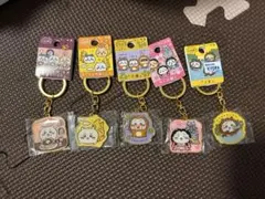 ちいかわ ご当地キーホルダー　まとめ売り　ハチワレ47個、ちいかわ5個 計52個 2026年最新】ちいかわご当地の人気アイテム - メルカリ