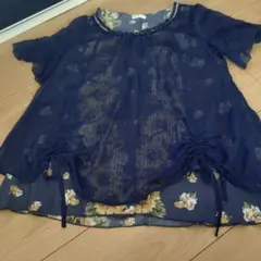 axes femme 花柄シフォンブラウス ネイビーのサムネイル