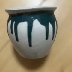 ドリップデザイン 陶器製ミニ花瓶