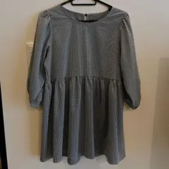 ペプラムブラウス