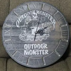 GGCrew x OUTDOOR MONSTER 壁掛け時計 木目調 2026年最新】ggcrewの人気アイテム - メルカリ