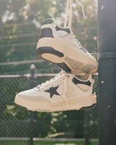 GOLDEN GOOSE(ゴールデングース)FORTY2のサムネイル