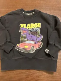 恐竜　XLARGEトレーナー100黒
