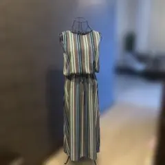 ストライプ柄ノースリーブロングワンピース