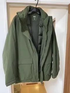 美品　UNIQLO XL ハイブリッド　ダウンジャケット