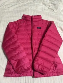 Patagonia ダウンジャケット ピンク　女性用　Lのサムネイル