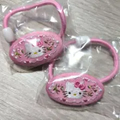 サンリオキャラクターズ 刺繍ヘアゴム　２個セット　　キティちゃん