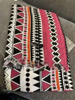 She's 幾何学模様 ストール