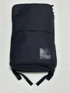THE NORTH FACE シャトルデイパック スリム　黒　18L
