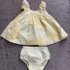 babyGAPイエローフラワーワンピースとパンツ　70のサムネイル