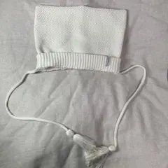 OVERRIDE ホワイト ニットビーニー タッセル付き