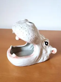 カバの置物 小物入れ 陶器製