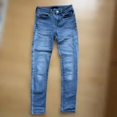 UNIQLO JEANS スキニーデニム ライトブルーのサムネイル