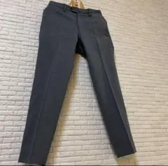 美品　定価4万PT01 グレー スラックス サイズ44 一枚は欲しい定番色