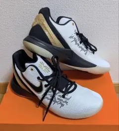 NIKE カイリー フライトラップ 2 EPのサムネイル