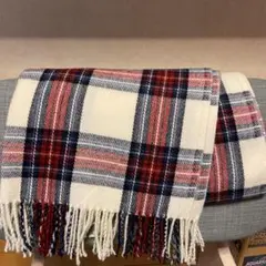 チェックマフラーホワイト×レッド×ネイビーフリンジ付 大判