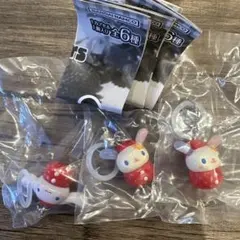 サンリオ ガチャ いちごめじるしアクセサリー ウサハナ ２個 シナモロール