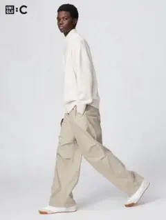 ユニクロC ワイドパラシュートパンツ　ベージュ