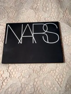 【美品】NARS ライトリフレクティングセッティングパウダー プレストミニ