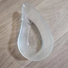 透明ガラス製の皿