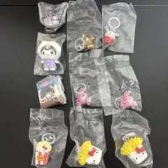 クロミ　キティ　シナモン　うさはな　サンリオ　めじるしアクセサリー　カプセルトイ