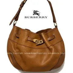 バーバリー ハーフムーン レザー ワンショルダーバッグ BURBERRY