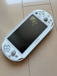PS Vita PCH-2000 ホワイト 本体