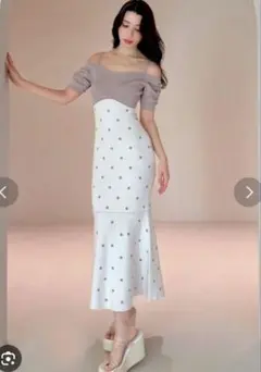 RESEXXY オフショルドットマーメイドニットワンピース 最終値下げ‼️