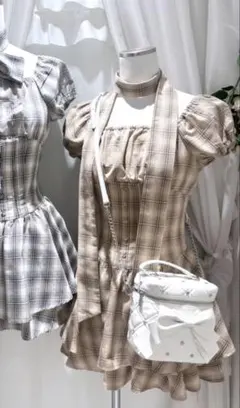 Bubbles コルセットリボンタイワンピース ベージュ - メルカリ