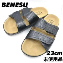 新品 未使用品　23 009BK ベネッシュ 外履きサンダル 黒 ベネシュのサムネイル