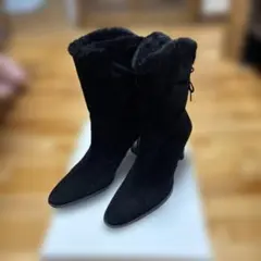 ブラックファー付きスエードブーツ