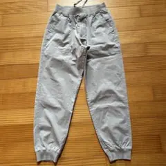 ユニクロ　ストレッチイージージョガーパンツ