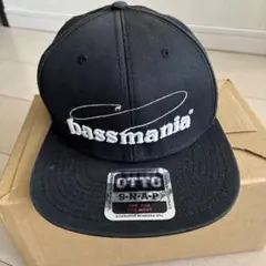 bassmania フラットビルキャップ ブラックのサムネイル