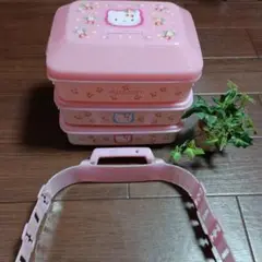 ハローキティ　 3段重ね式ランチボックス